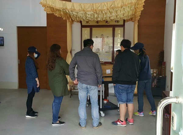 時隔3個多星期，餵養人終於再次看到大熊，只是已相隔陰陽界。 台中市動保處/提供