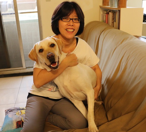 在家是小霸王、出門成小淑女，媽媽對Hellen的貼心滿意極了。林佳蓁/攝