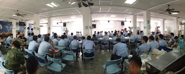 新北市動保處處長陳淵泉的授課對象，涵蓋空軍臺北通信資訊大隊及新北市後備指揮部等國軍單位。 新北市動保處/提供