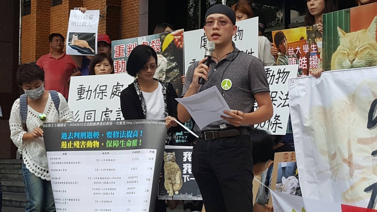 大橘子案開庭之前,由樹人會舉行開庭前記者會,李建明指出,加重刑責的動保法25條修法還差二、三讀 希望立院新會期能排為優先法案。李娉婷/攝