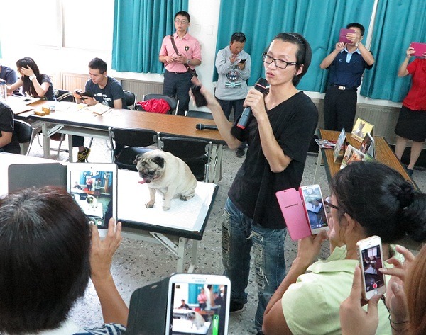 學員在實體拍攝時能將所學用上。  蕭士塔/攝