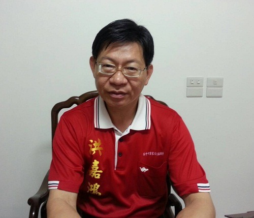 台中市議員洪嘉鴻主張以TNAN取代TNR。 曾大年/攝