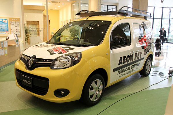 四速自排KANGOO改造的寵物行動醫療車。 取自Impress Watch