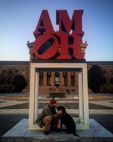 這對好友已經走過費城藝術博物館和紐約國家公園等許多景點。 取自網路