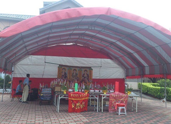 8月1日農曆七月初六,台中市動物之家南屯園區已舉行盛大的中元普渡法會。 曾大年/攝