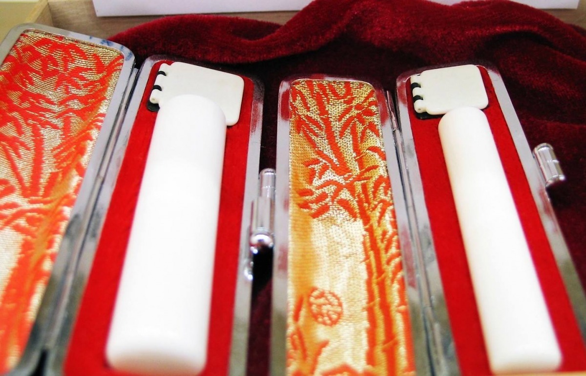 象牙若以私人收藏方式進行轉讓，以此掩護非法買賣，則會讓主管機關更難禁止。　取自Environmental Investigation Agency