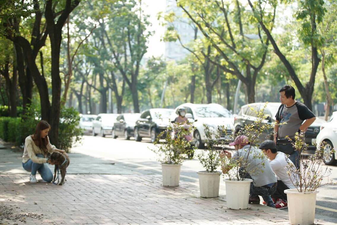 參與拍攝的狗狗也是團隊隊員養的寵物，名叫「小虎」，相當親人的牠也是不NG的演員！   張敬偉/提供