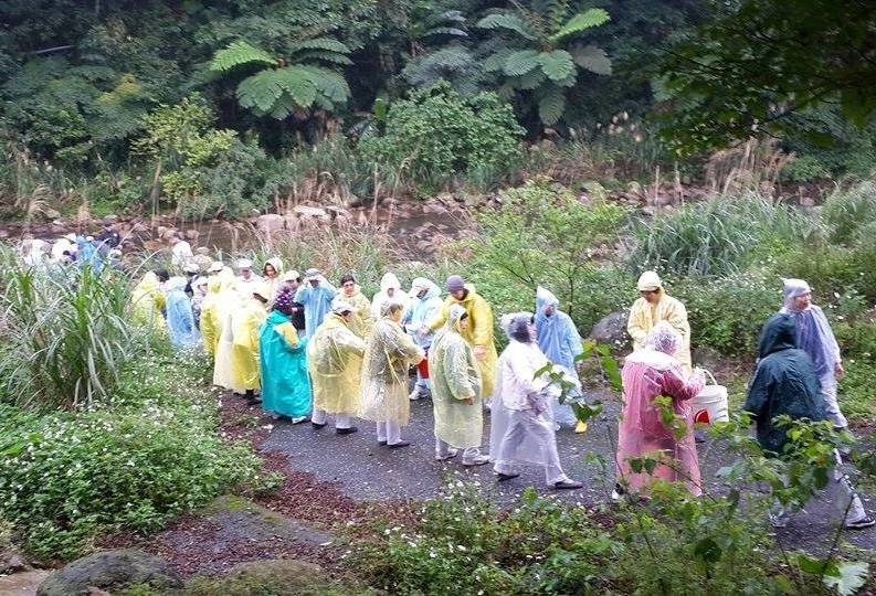 宗教團體有時將不適合在該地區生存的物種胡亂放生,行為根本是「假放生、真造業」。 新北動保處/提供