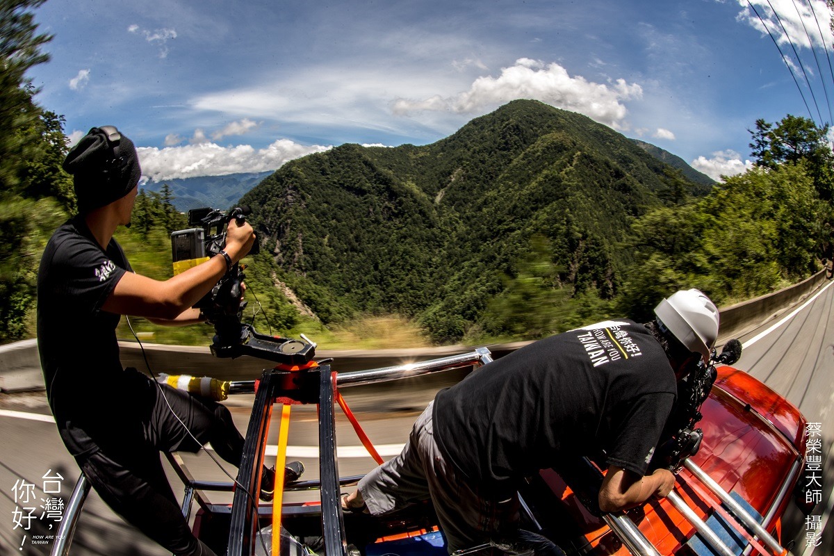 銀河互動網路公司在2015年發起7天的環島拍攝計畫,用攝影機帶大家看到台灣土地的美好! 銀河網路互動公司提供(張榮豐/攝)