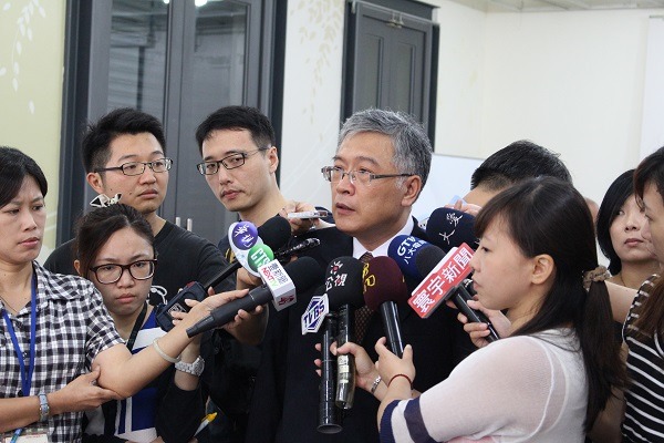 農委會畜牧處副處長朱慶誠表示,農委會在黨團協商後就沒有再提出意見,也未干涉立院運作過程。此為資料照。 何宜/攝