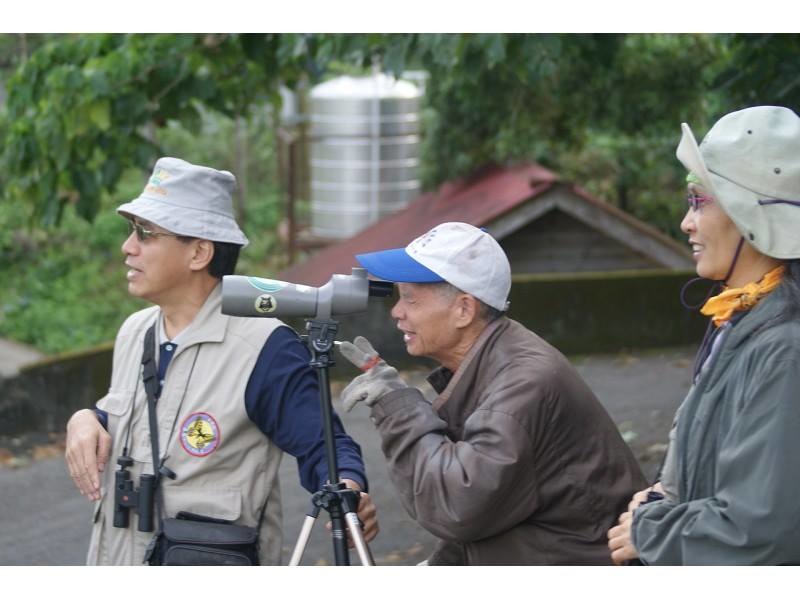 全國各地鳥友揪團一起到戶外去觀察鳥類。 Mingo Lin/攝、取自新年數鳥揪團區