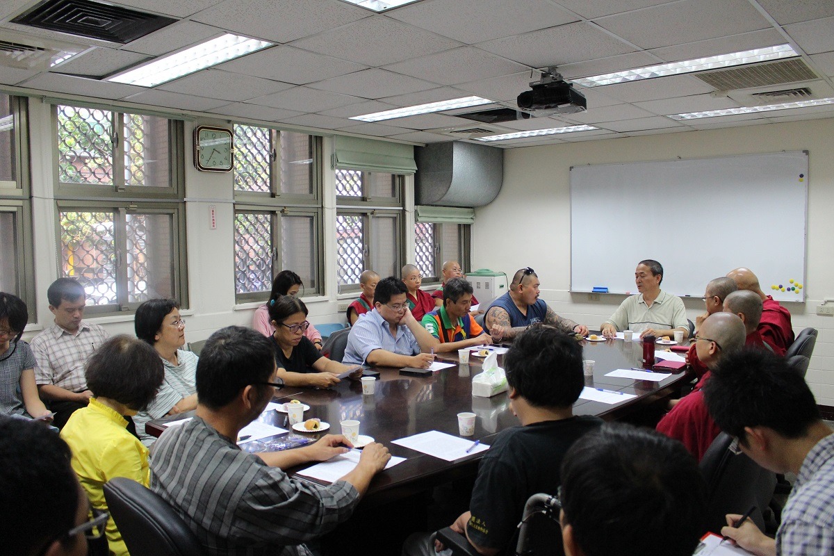 在10月28日的會議中，眾人一致認同，應從飼主教育、放養TNVR各方面著手，以達到「零棄養」的終極目標。　資料照片。黃靖雅/攝