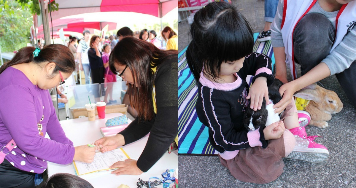 圖右為小女孩在工作人員的引導下學習如何正確的抱兔子。圖左為台北市愛兔協會的志工請有意願領養的民眾填寫資料。 黃靖雅/攝