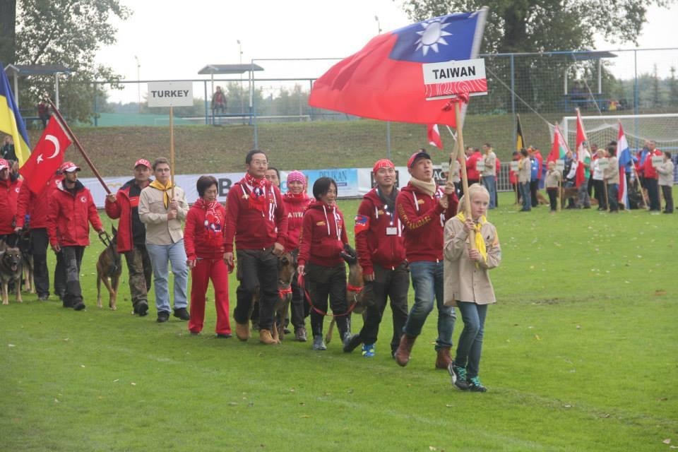 2013年工作犬世界盃於捷克。　台灣畜犬協會/提供