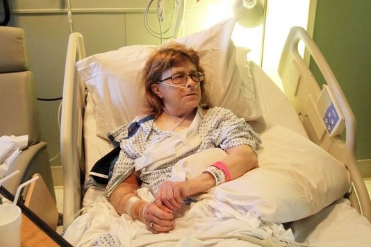 Figo的主人奧黛莉腳踝、手肘和3根肋骨都受傷，住院治療中。　取自The Journal News