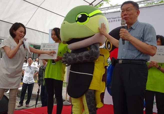 阿食出席國際生物多樣性日時台北市舉辦的活動。 台北市動保處/提供