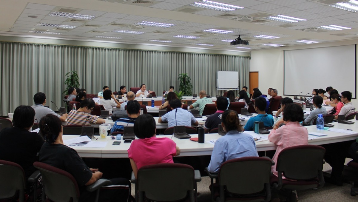 農委會召集動保團體、寵物業者開會。示意圖。 台灣動物新聞網資料照。黃靖雅/攝