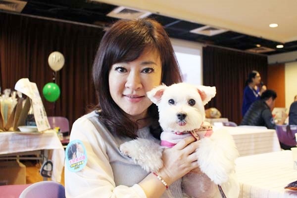 愛狗的廣播主持人趙婷也是毛臉臉社團成員。 江幸芸/攝
