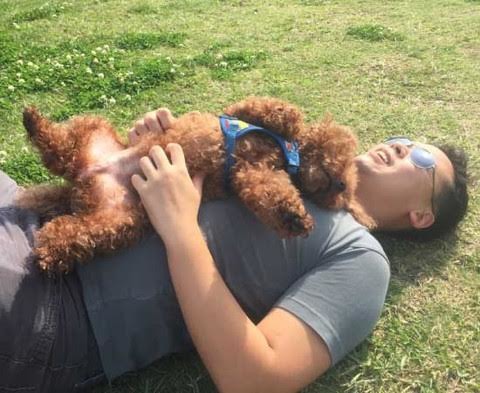 張友辰非常寵愛Gobi，設計Furbo時皆以牠為出發點。　Furbo/提供