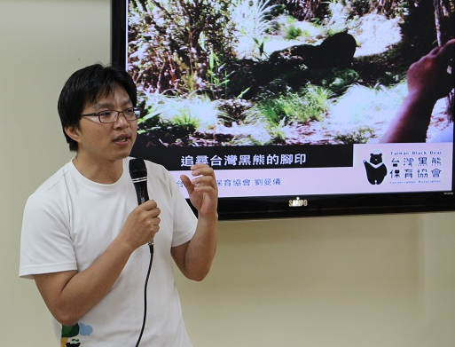 玉山氣象站主任黃成健是第一批黑熊保育大使。　陳珊珊/攝