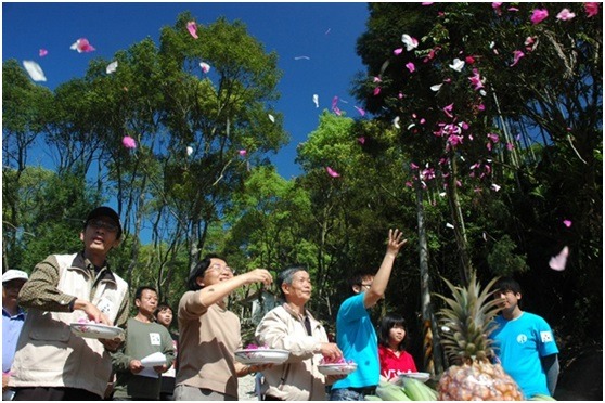 「惜山祭」反應熱烈，希望藉此讓民眾瞭解生態及環境的重要。 取自網路