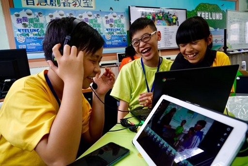 基隆環保小導演剪輯後製短片。中華電信基金會/提供