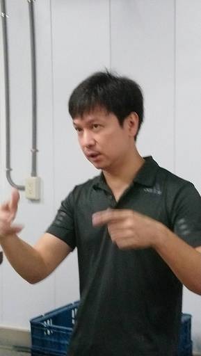 友善養雞達人黃朝宗。財團法人農業信用保證基金/提供