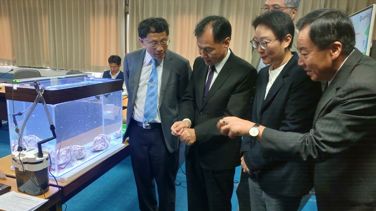 國立臺灣海洋大學25日上午在行政大樓三樓會議室舉辦「馬祖海域棲地及資源保育計畫成果發表會」。國立台灣海洋大學/提供