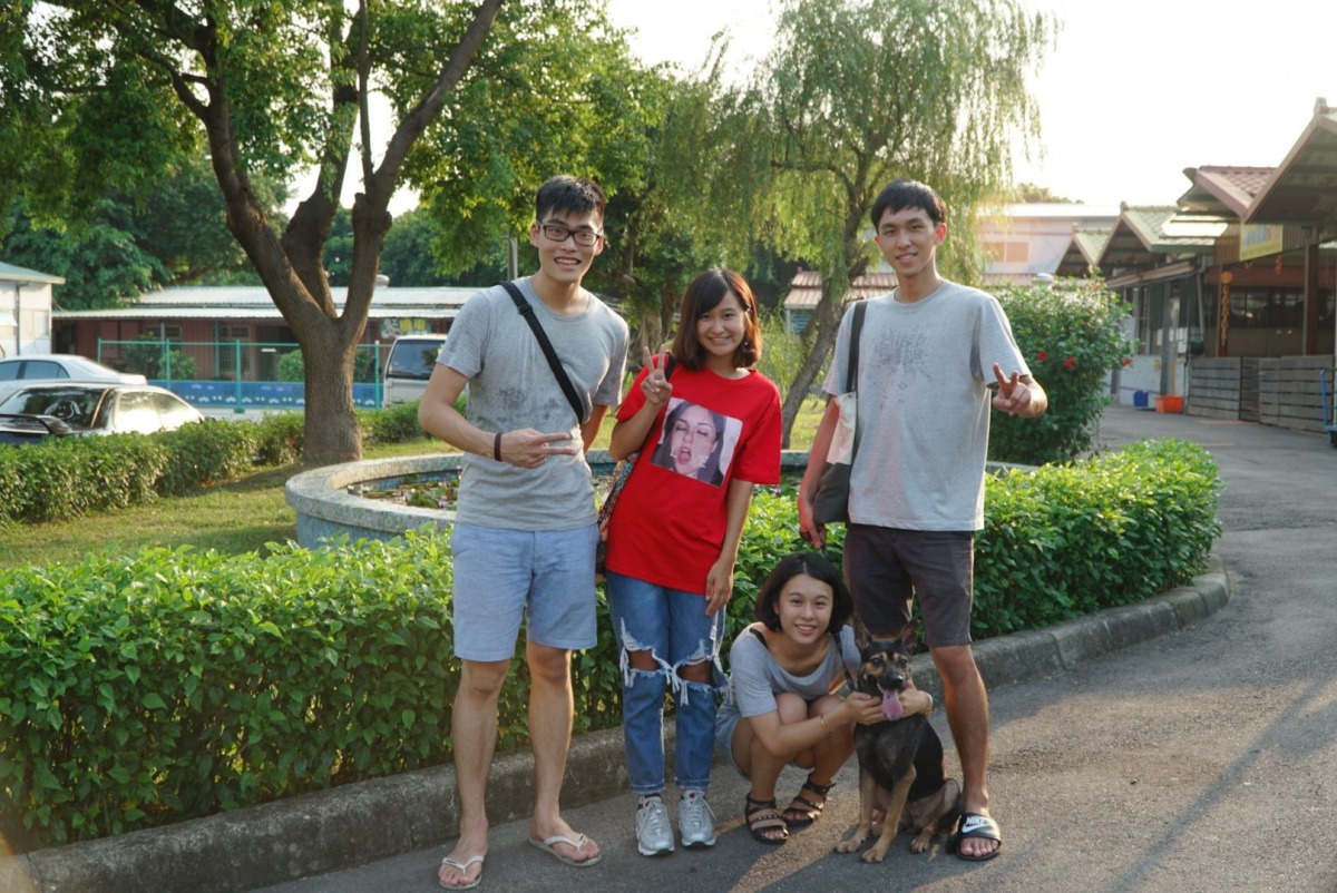 500多天的等待，「小不點」終獲新主人認養，承諾不離不棄！劉凱/翻攝