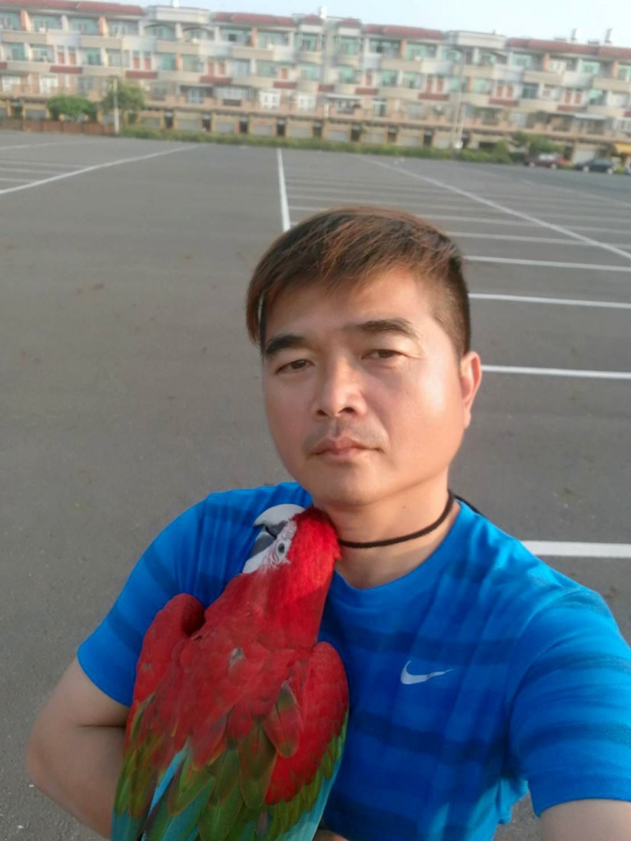 吳嚴俊疼愛琪琪如同己出，遺失的痛苦非外人所能體會感受。圖／吳嚴俊提供