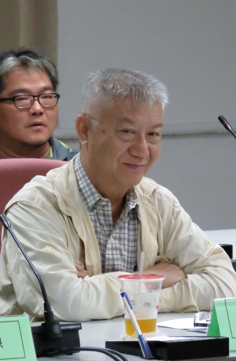 簡基憲是亞洲大學學士後獸醫學系主任。高維奇/攝
