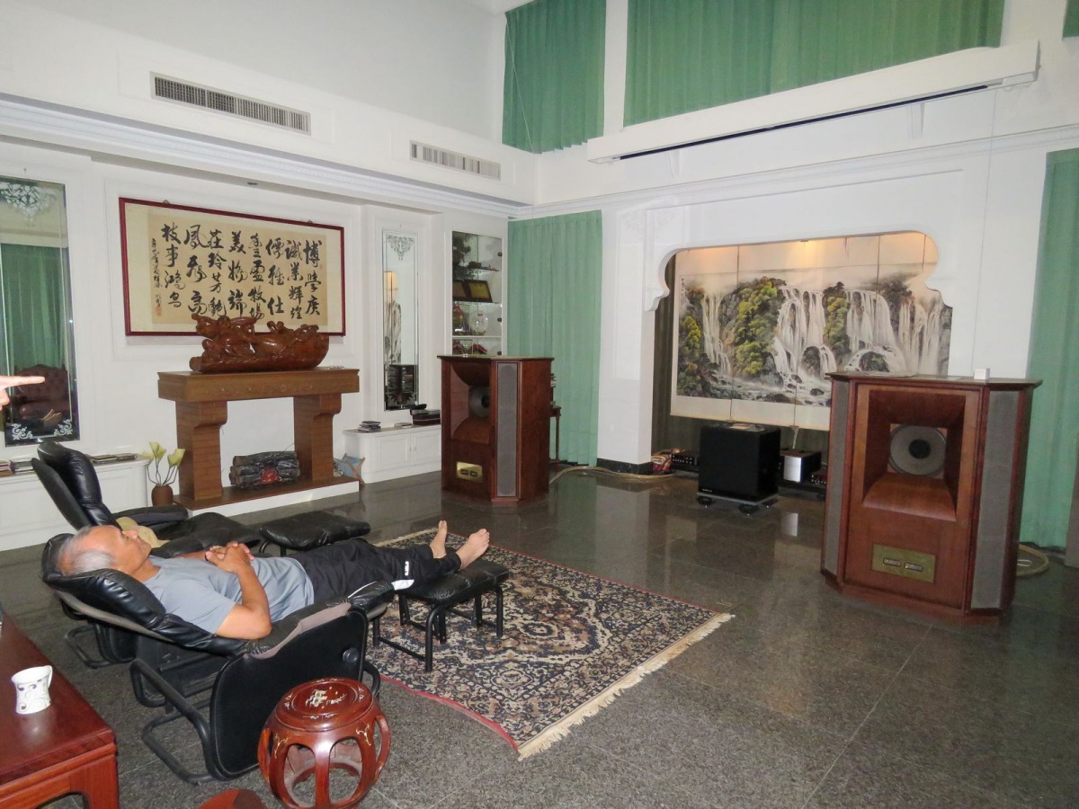 郭博儒交棒後，聽音響的時間增多了，鑽研更深更廣。高維奇/攝