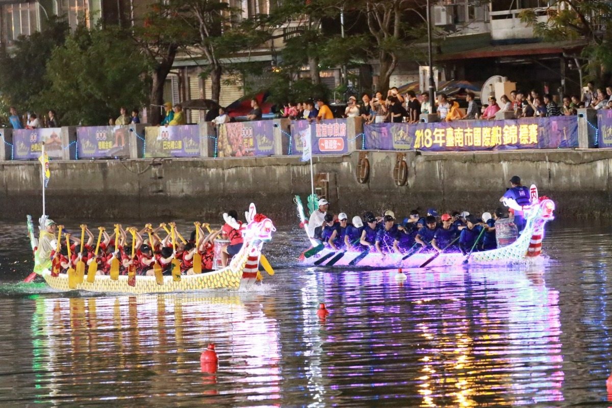 今年端午的龍舟競賽隊伍達195隊，都是志願報名參加。高維奇/攝