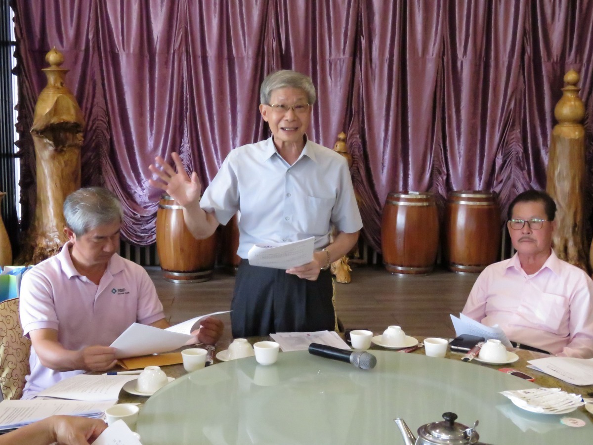 台南市獸醫師公會理事長在會中表示將擴大獸醫師的社會服務層面。高維奇/攝