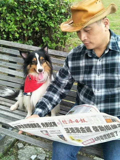 主人與毛孩都帥氣的造型。 圖/台南市動保處提供