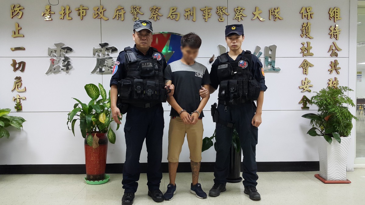 北市刑大特勤中隊日前查獲趙姓毒犯正準備帶著愛貓返回宜蘭。台北市政府/提供