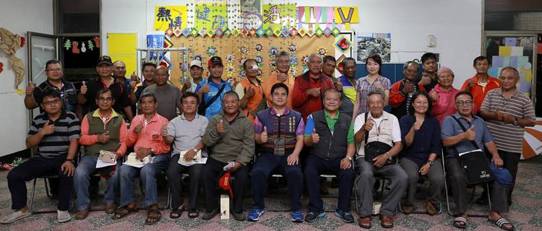 來義鄉傳統狩獵文化協會召集各部落重要狩獵者宣示共同管理獵區的決心。圖片來源:屏東林管處