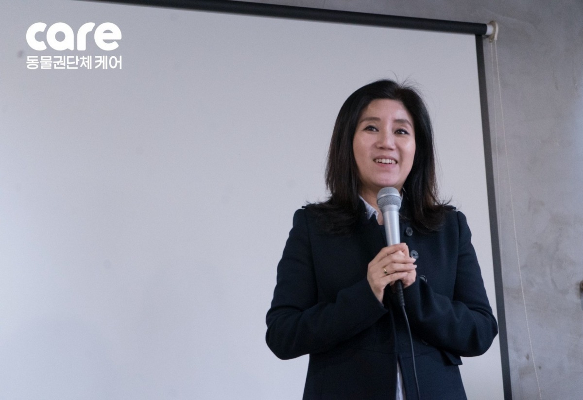 CARE負責人朴昭妍被控私下為約230隻狗進行安樂死。(Facebook@CARE)