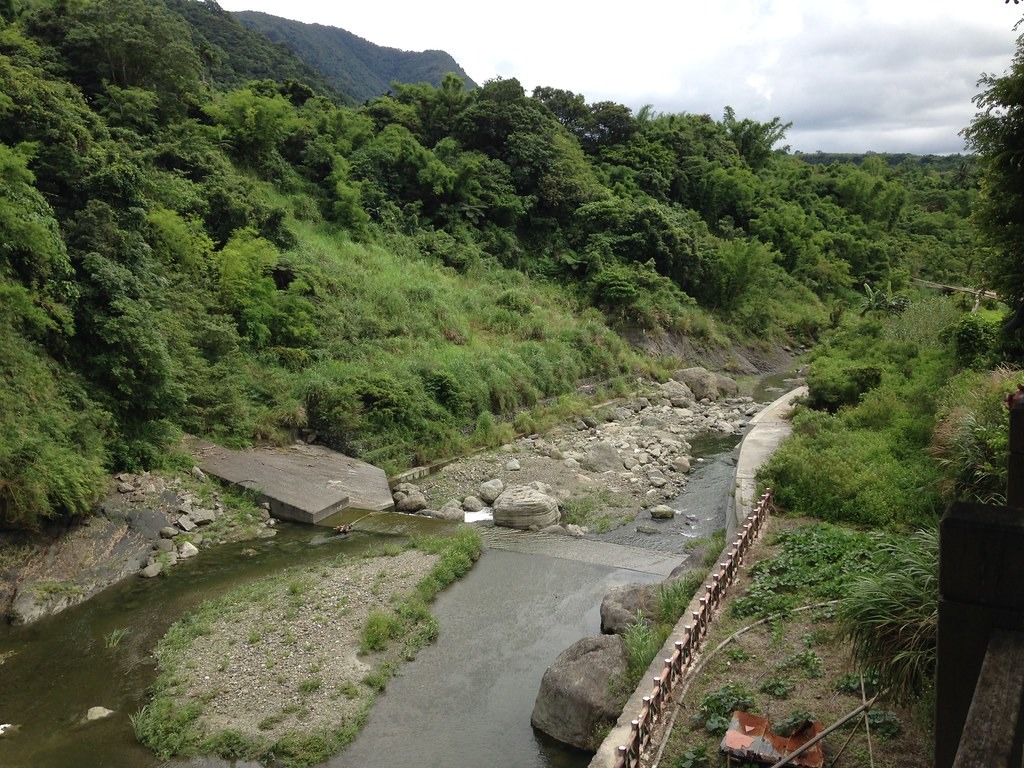 河川就在部落旁,鱉溪在居民心中舉足輕重,具有重要象徵意涵。攝影:廖靜蕙