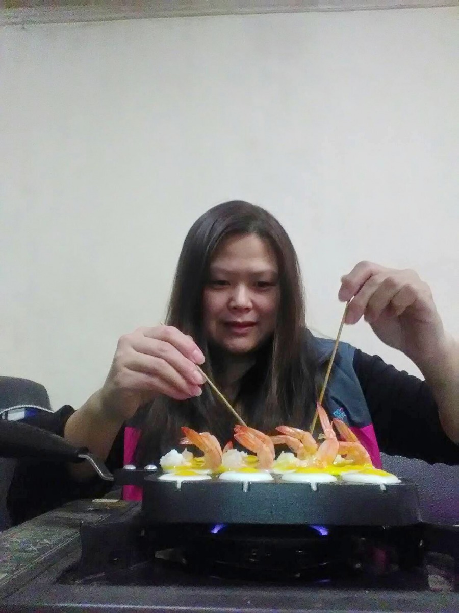 呂佩真養鵪鶉當寵物,更樂於料理鵪鶉蛋成為可口佳餚。圖/呂佩真提供