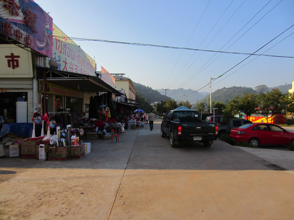 中寮邊境小鎮磨丁(Boten)。作者:Hanno Böck;圖片來源:維基百科(CC BY-SA 3.0)