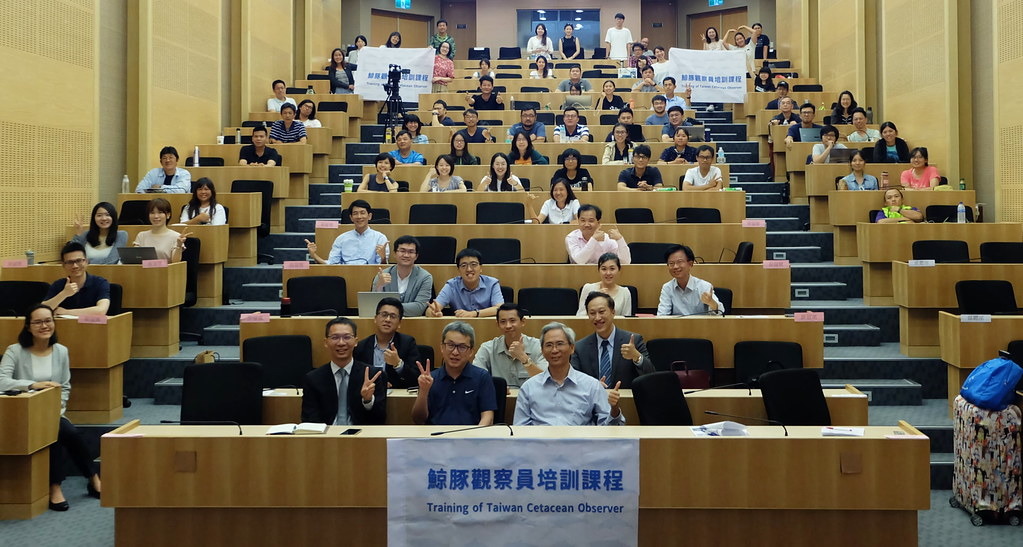 鯨豚觀察員培訓課程開訓。為國內離岸風電培訓鯨豚觀察人力。攝影:陳文姿