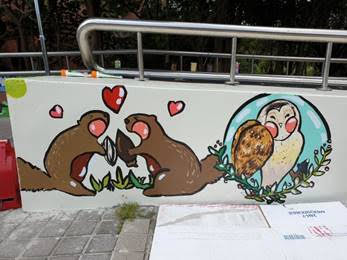 同學的畫作繽紛童趣又可愛。特生中心/提供 蔡雅芬/攝