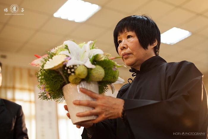 簡化而不失隆重，莊嚴中滿溢溫馨，環保又惜福培福。這就是佛教禮儀的好！這就是楊子的好！林夫人如是肯定。楊子佛教禮儀/提供