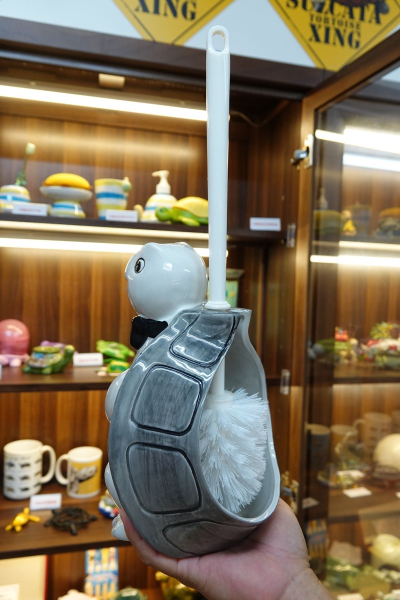 可愛實用的烏龜造型馬桶刷。高維奇／攝