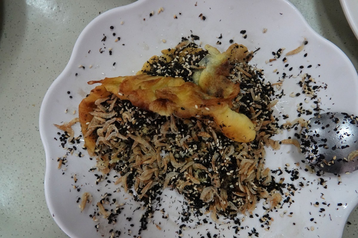 餐廳推出的螞蟻料理。高維奇／攝
