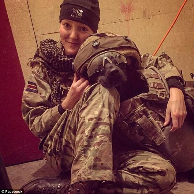 曾出戰於阿富汗，救過上千條生命的兩隻比利時牧羊犬退役軍犬，因被英國國防部動物中心視為不適合被重新安置，被迫排進安樂死名單。來源:The Daily Mail UK