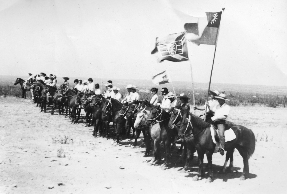 民國60年代初期-救國團野外騎乘訓練。台中市政府觀光旅遊局/提供