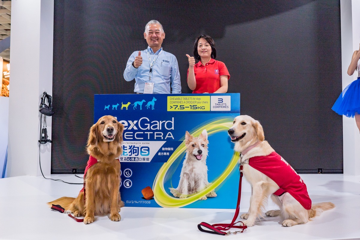 公益廠商愛心捐贈導盲犬內外寄生蟲預防藥。李怡萱/翻攝