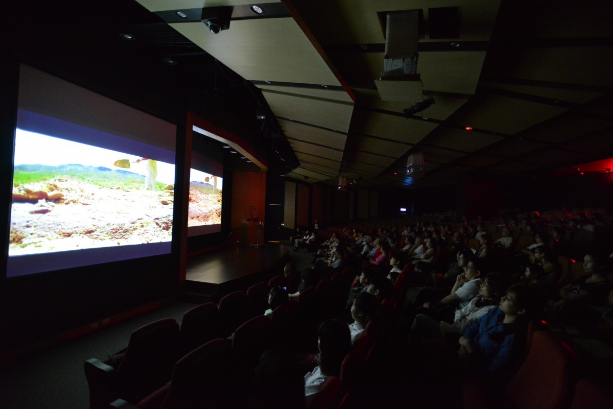 野望影展啟動記者會現場播放《骨骼之謎:恐龍再現》。林務局/提供